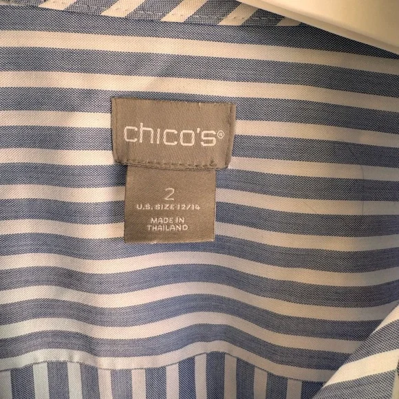 Chico's Blue and White Casual Button Down Shirt Chicos Size 2 - Picture 2 of 4
